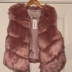 Faux Fur Vest in Dusty Pink